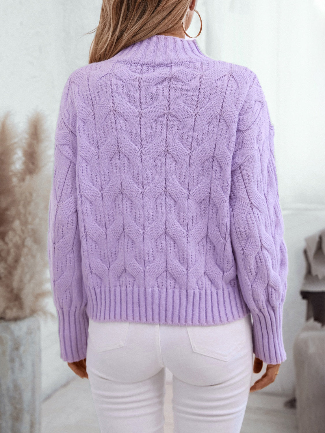 Sophie - Pull en maille torsadée avec col montant et manches longues pour femme