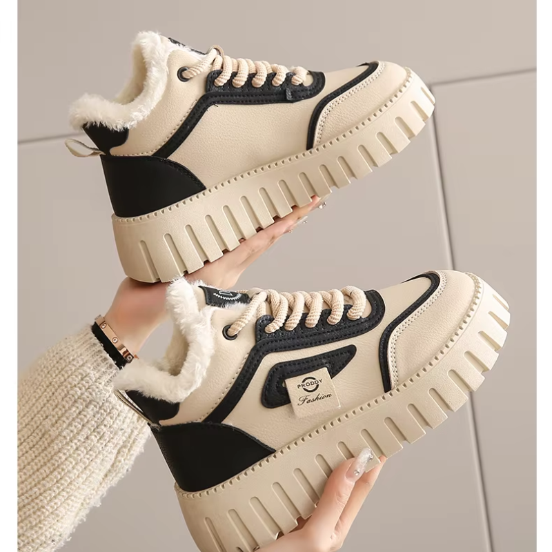 Chloé - Chaussures D'Hiver Montantes À Imprimé Logo Ladies