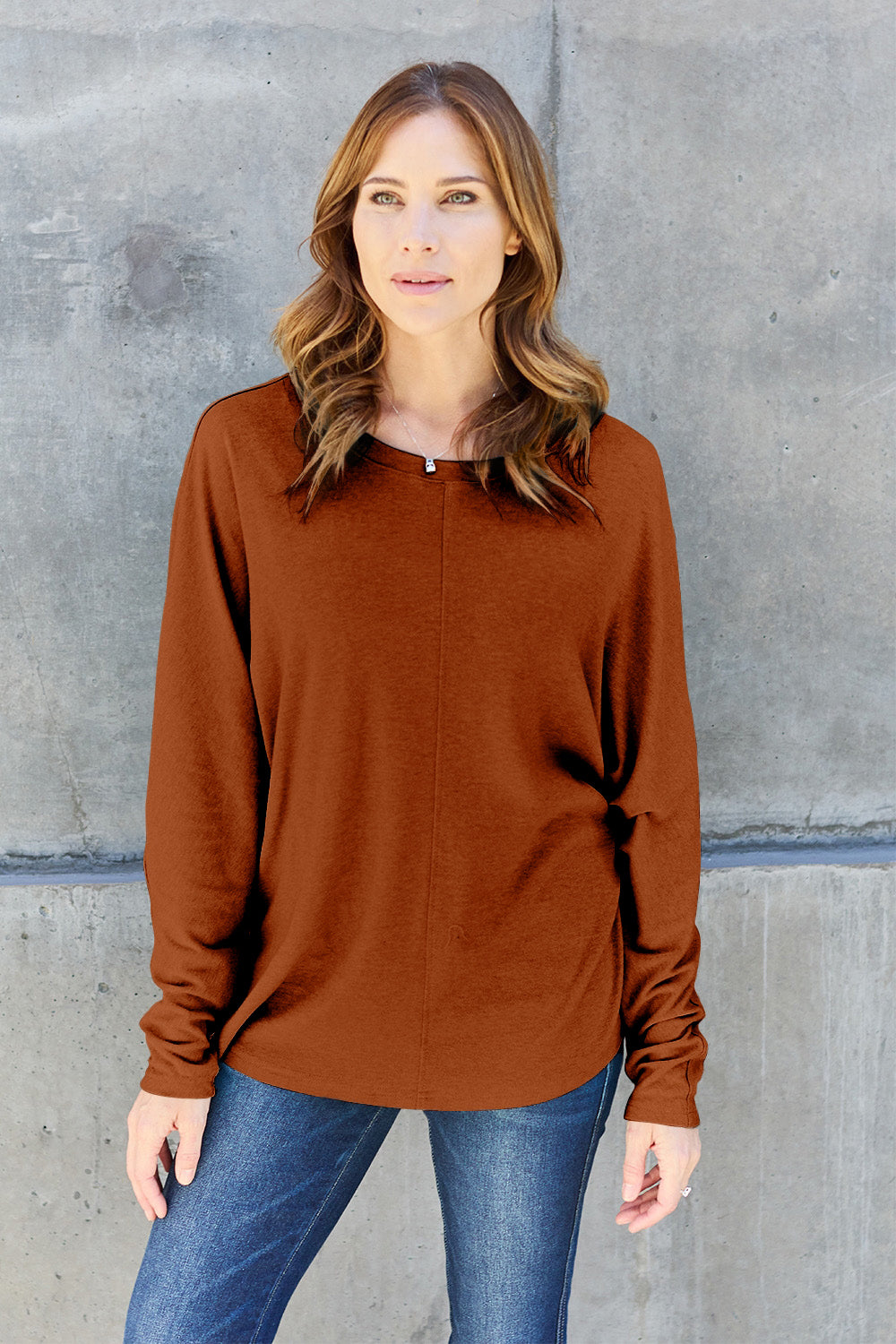 Riley - T-shirt à manches longues et col rond taille complète pour femme