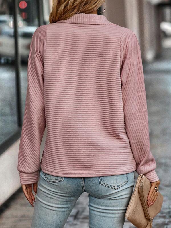 Pull élégant avec col en V - Anzhela