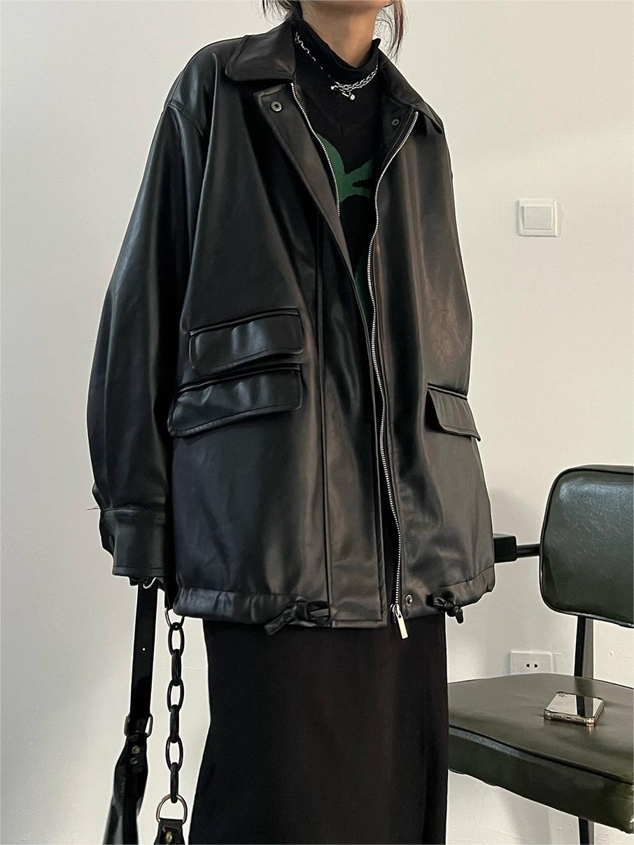 Veste en cuir végétalien noir rétro surdimensionné avec fermeture éclair