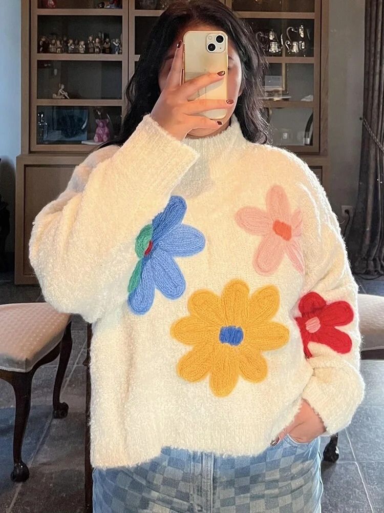 Sofia - Pull Automnal Blanc Tricoté avec Motifs Floraux Élégants pour Femmes