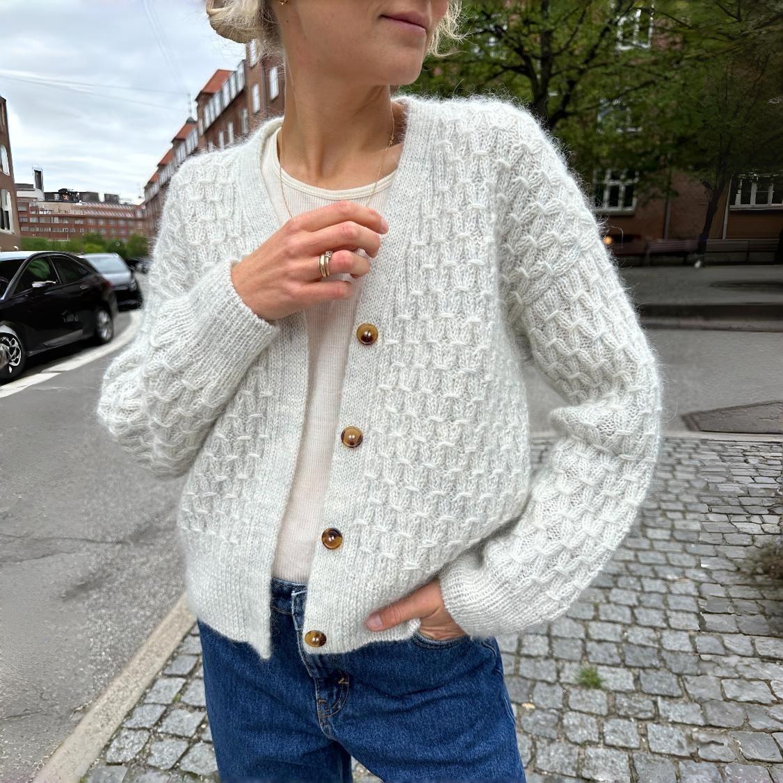 Veste confortable à manches longues, boutons et col en V