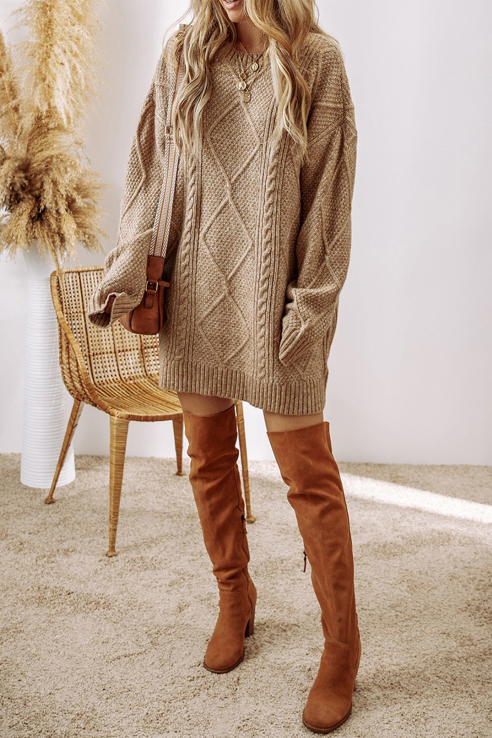 Nora - Robe pull à col rond et torsades pour femme