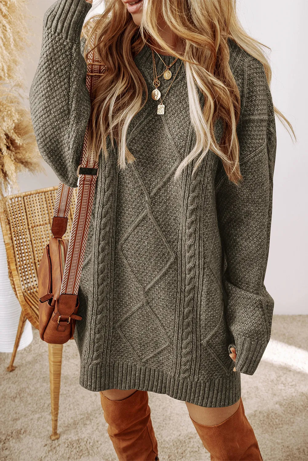 Nora - Robe pull à col rond et torsades pour femme