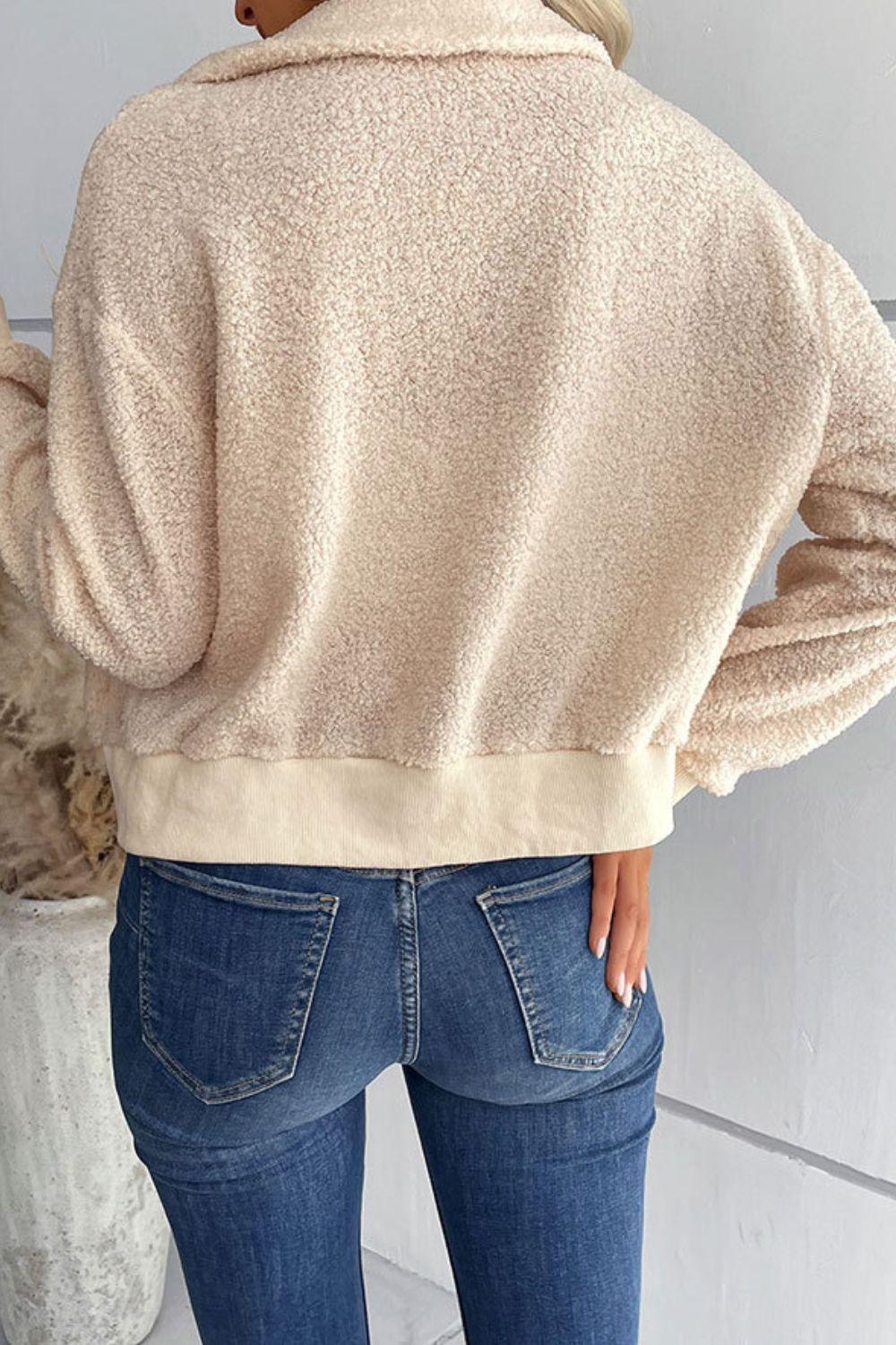 Veste douillette avec fermeture éclair et col élégant
