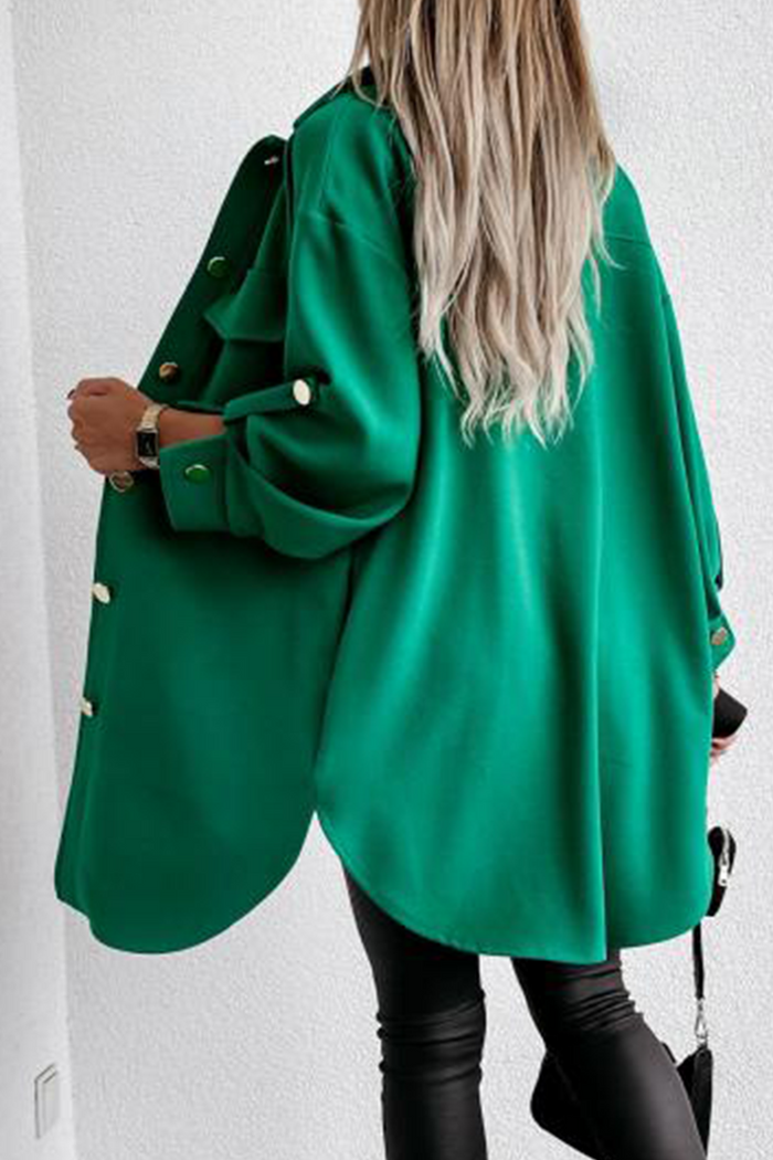Veste avec poches plaquées et col rabattu pour un confort élégant
