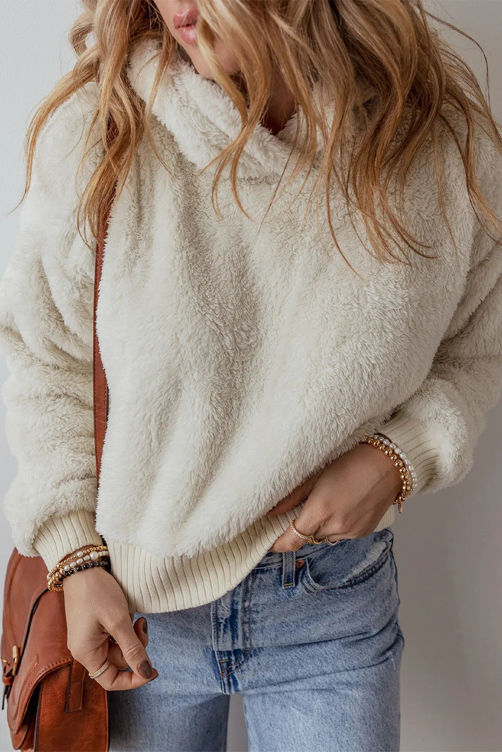Mila - Beige Sweat à capuche doux avec épaules tombantes et manches longues pour femme