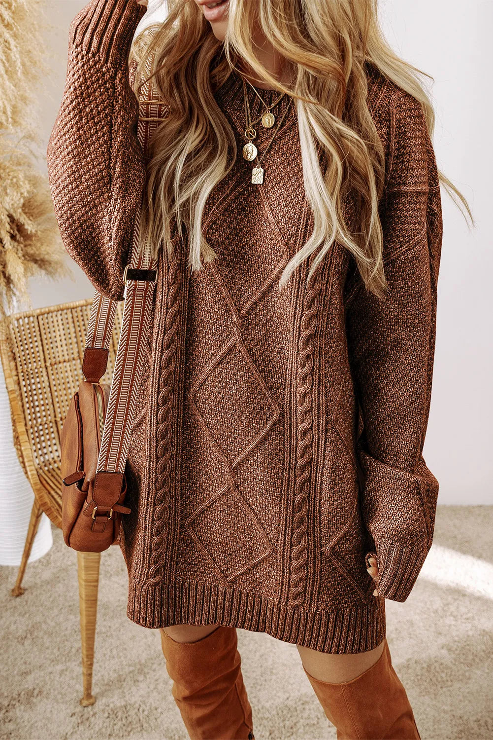 Nora - Robe pull à col rond et torsades pour femme