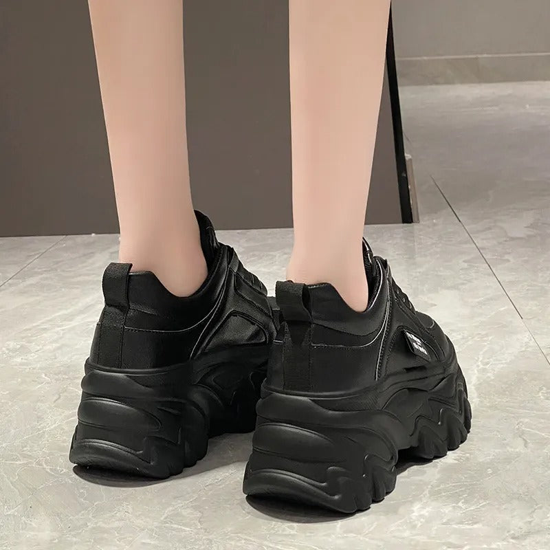 Betty | Baskets à plateforme confortables et encombrantes