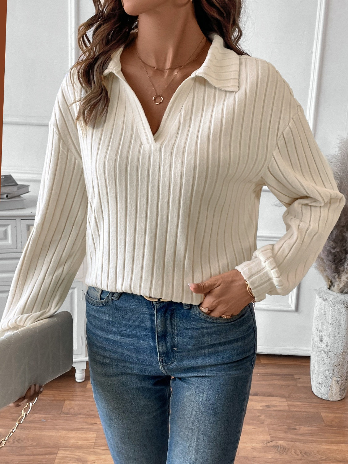 Ava - Kaki T-shirt côtelé à manches longues avec col Johnny pour femme