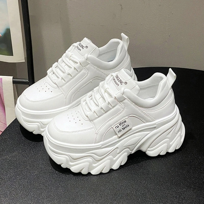 Betty | Baskets à plateforme confortables et encombrantes