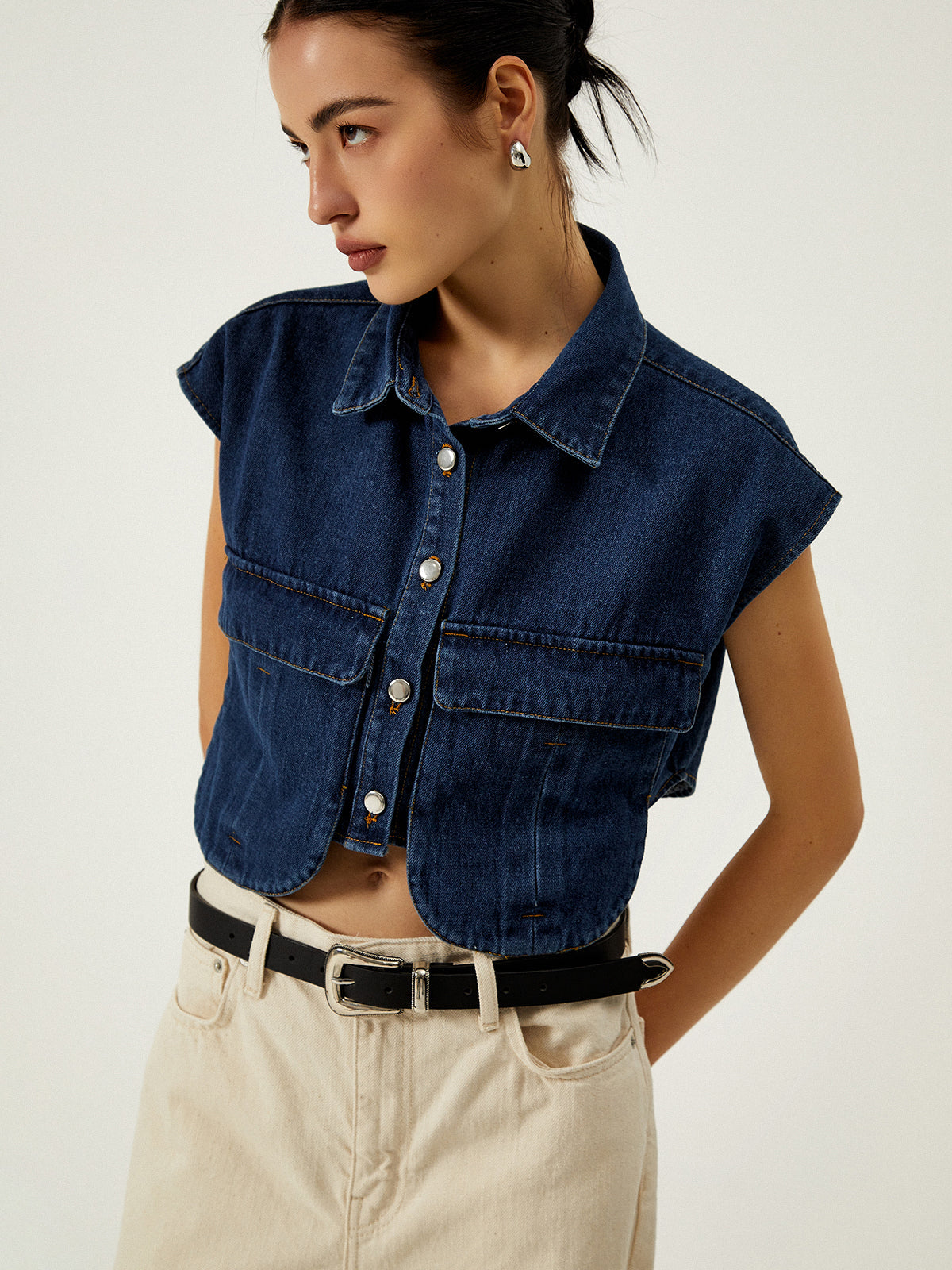 La Vie │ Gilet en denim à poches et col