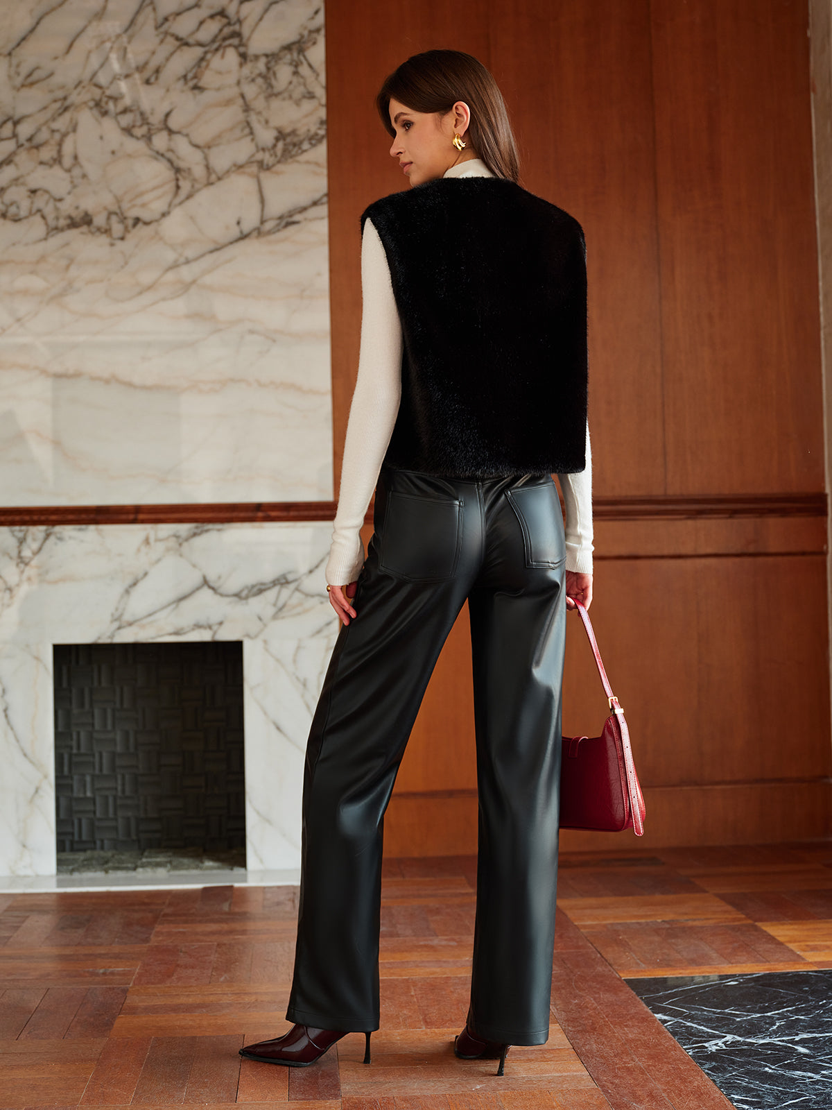 La Vie │ Gilet en fausse fourrure à col rond