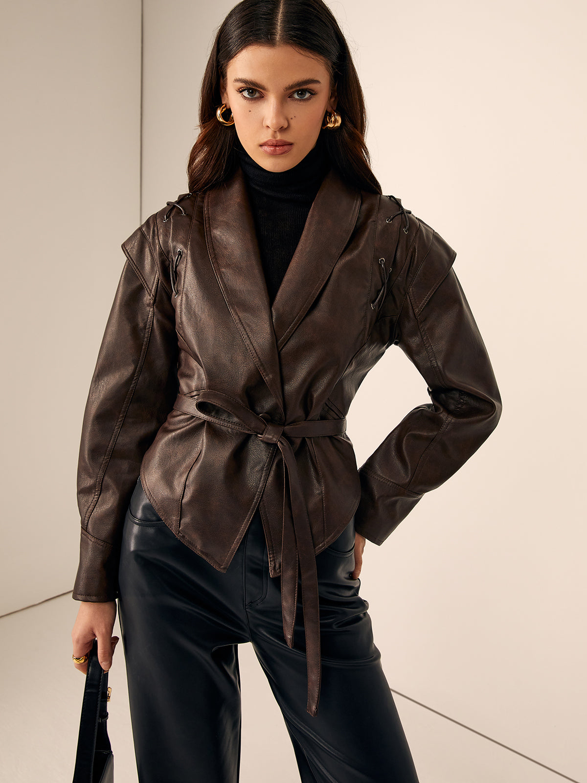 La Vie │ Veste en faux cuir passepoilée