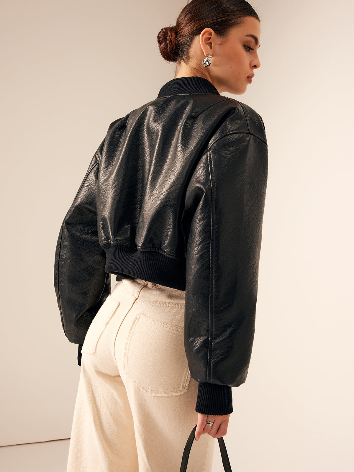 La Vie │ Veste courte en cuir zippée