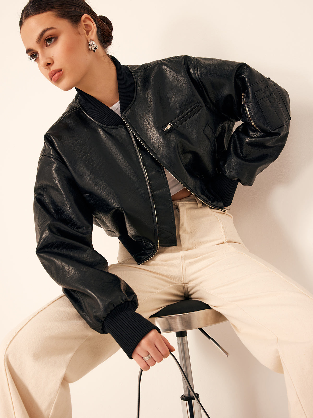 La Vie │ Veste courte en cuir zippée