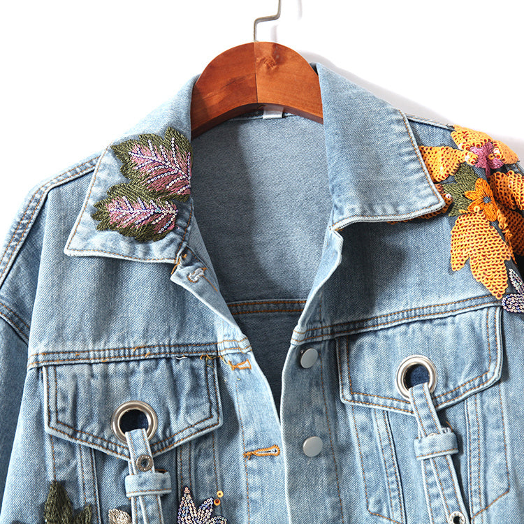 Julie - Veste en Denim avec Broderies Florales et Sequins