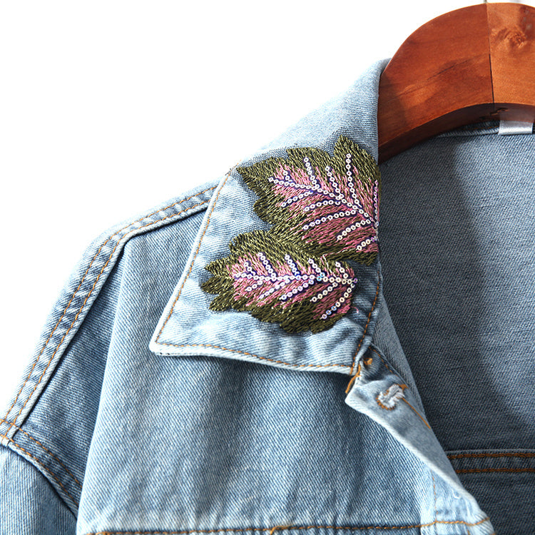 Julie - Veste en Denim avec Broderies Florales et Sequins