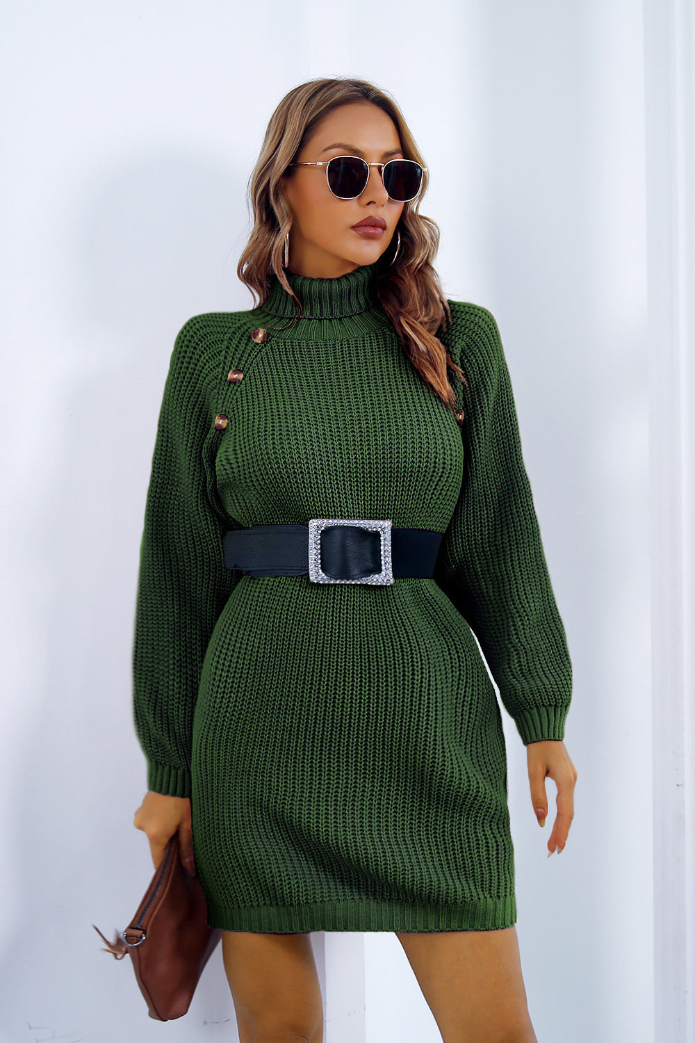 Luna - Robe pull mini avec col roulé et boutons pour femme