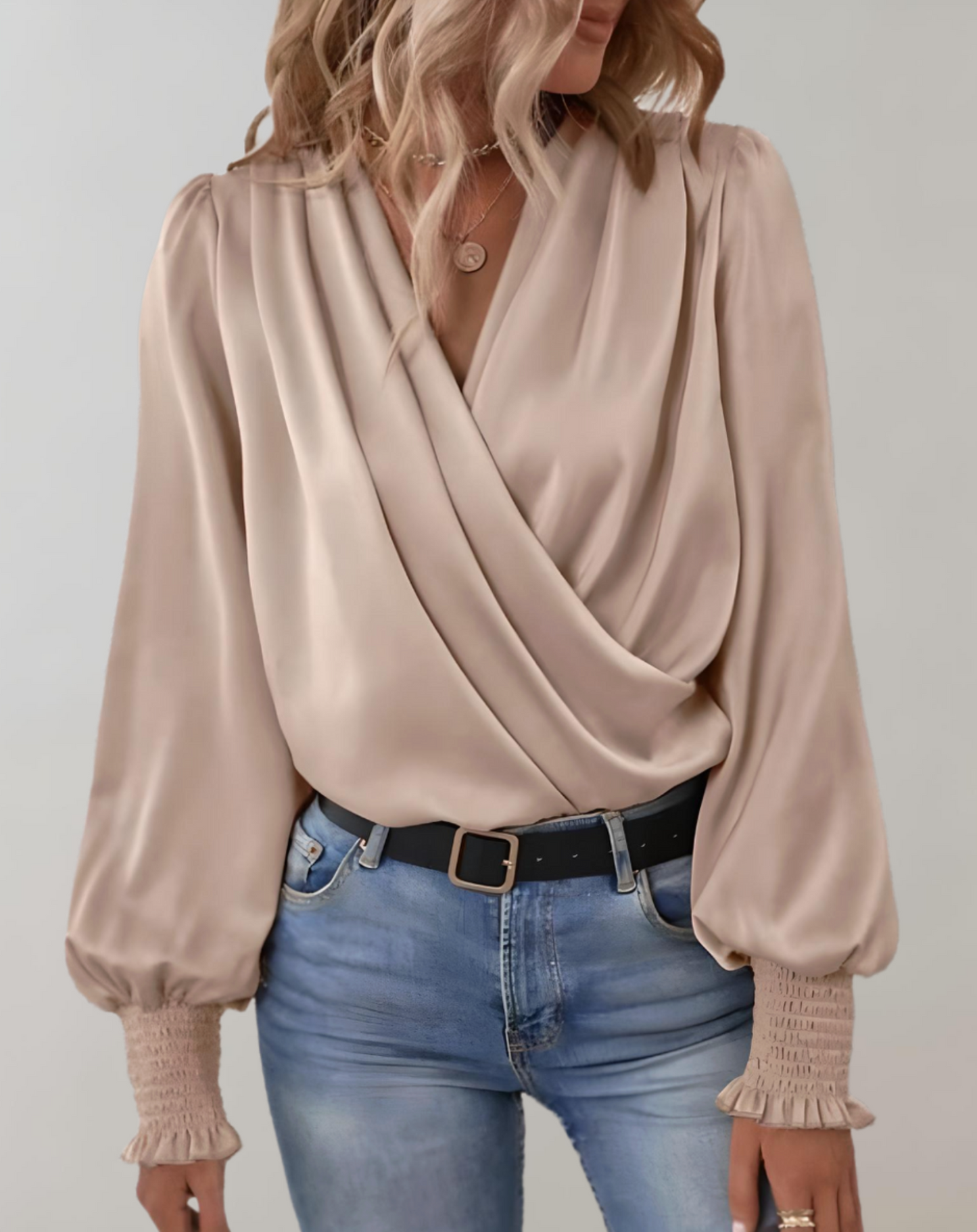 Abigail - Blouse Chic à Manches Longues et Col en V pour le Printemps pour Femmes