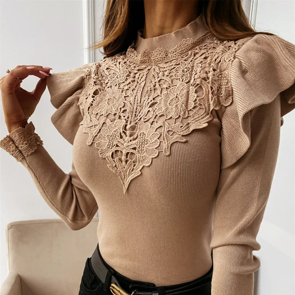 Lucy - Pull Stylé et Confortable avec Volants et Détails en Dentelle pour Femmes