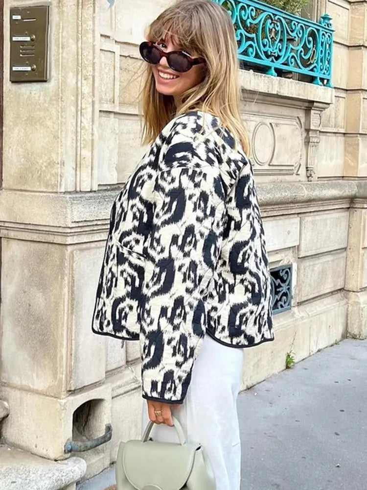 Valeria – Blazer Élégante Avec Imprimé Noir Et Blanc