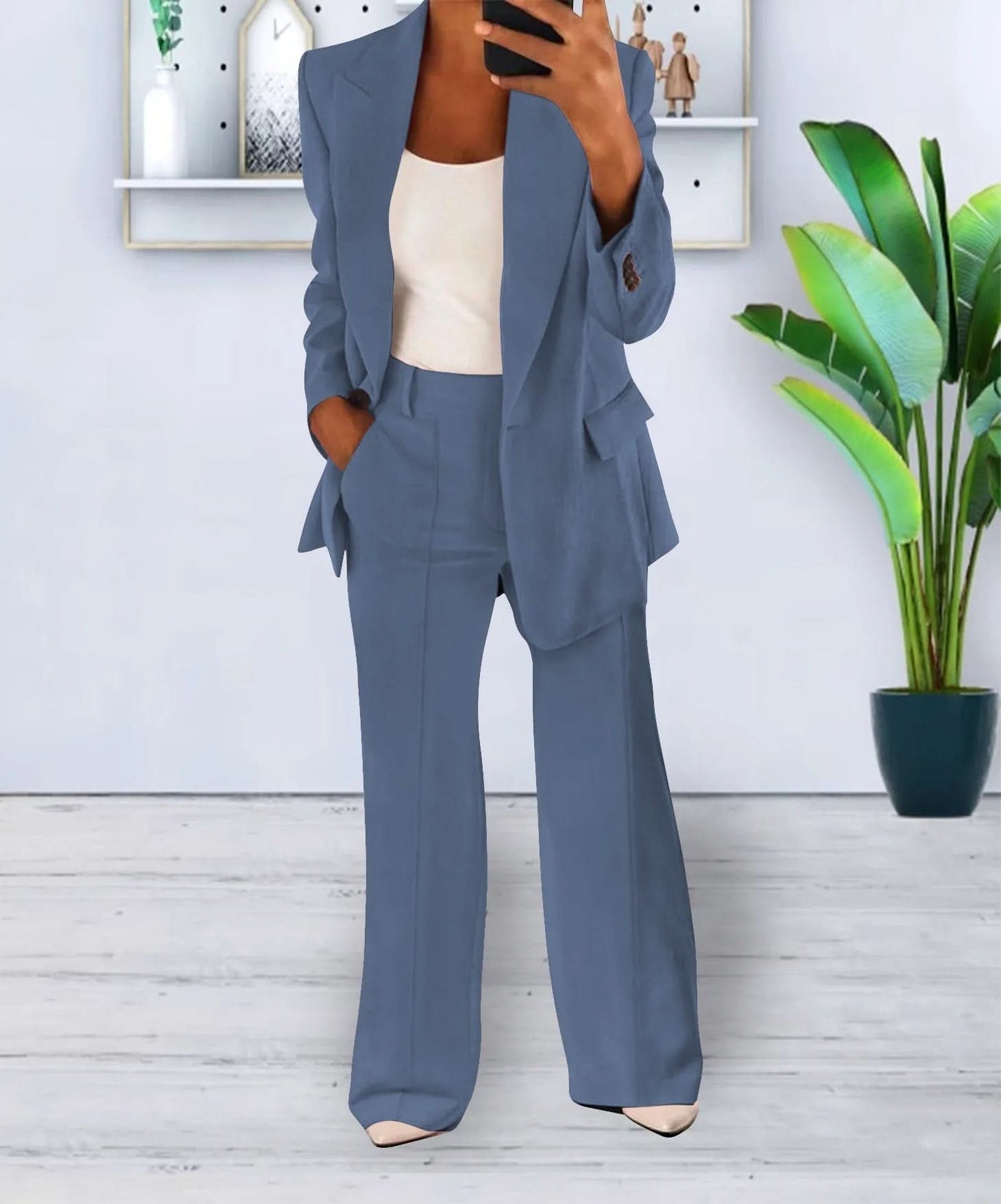 Costume d'affaires chic, polyvalent et élégant pour femme