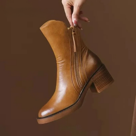 Des bottes d'automne élégantes pour la femme moderne