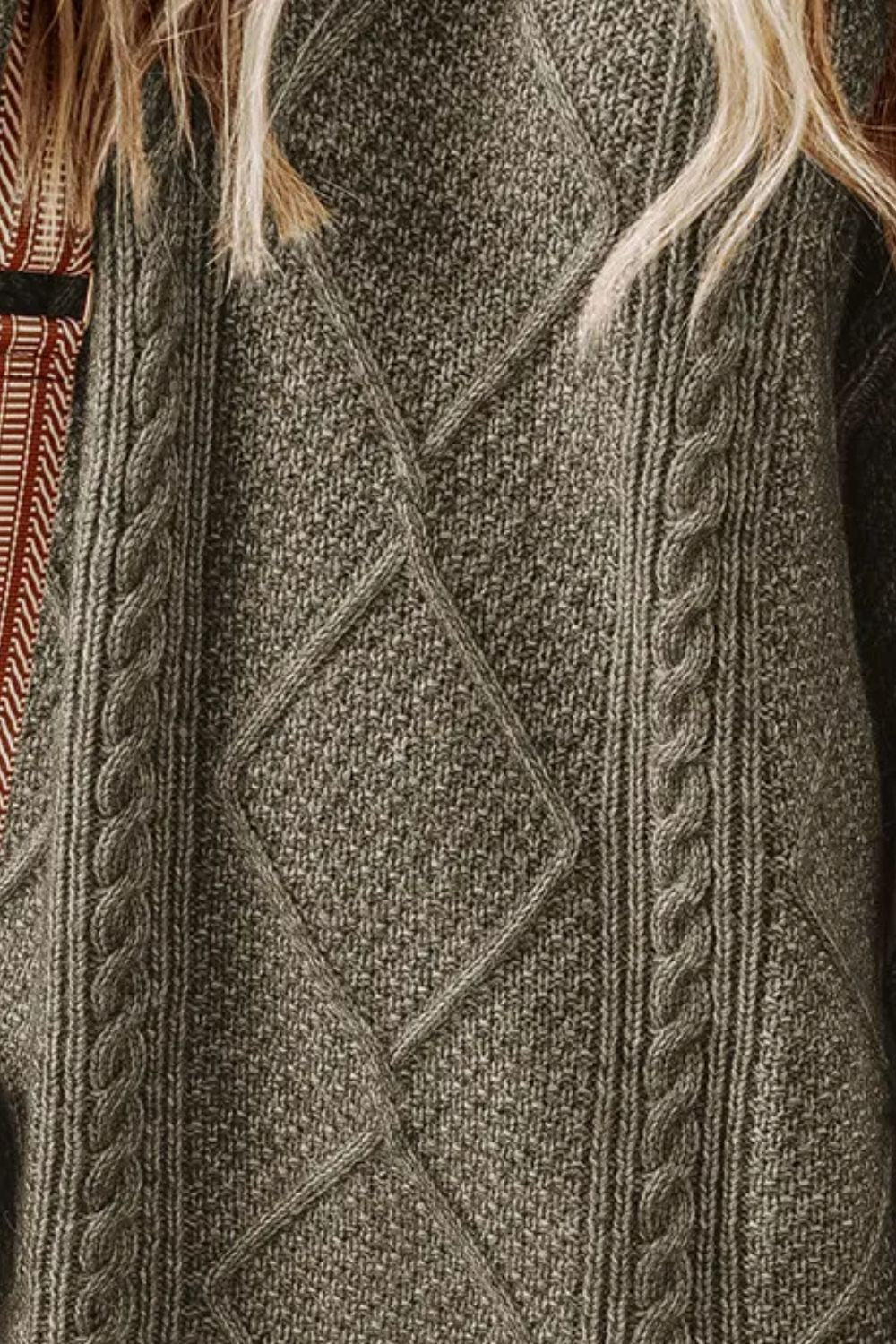 Nora - Robe pull à col rond et torsades pour femme