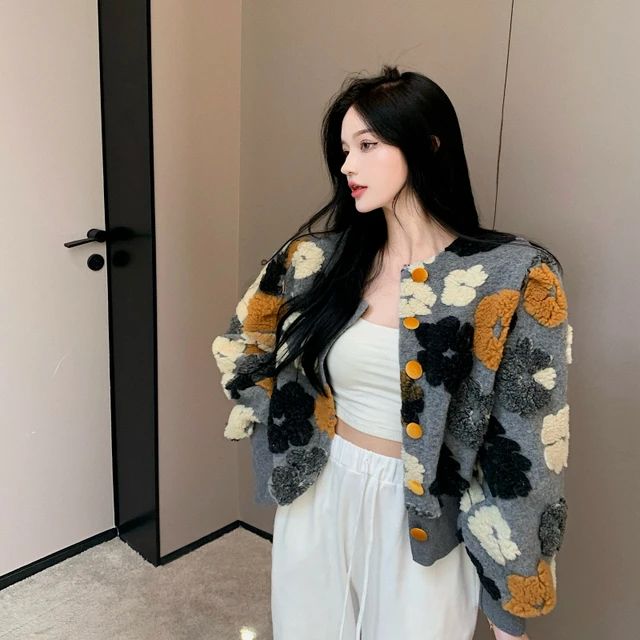 Tova | Gilet brodé fleuri pour femmes