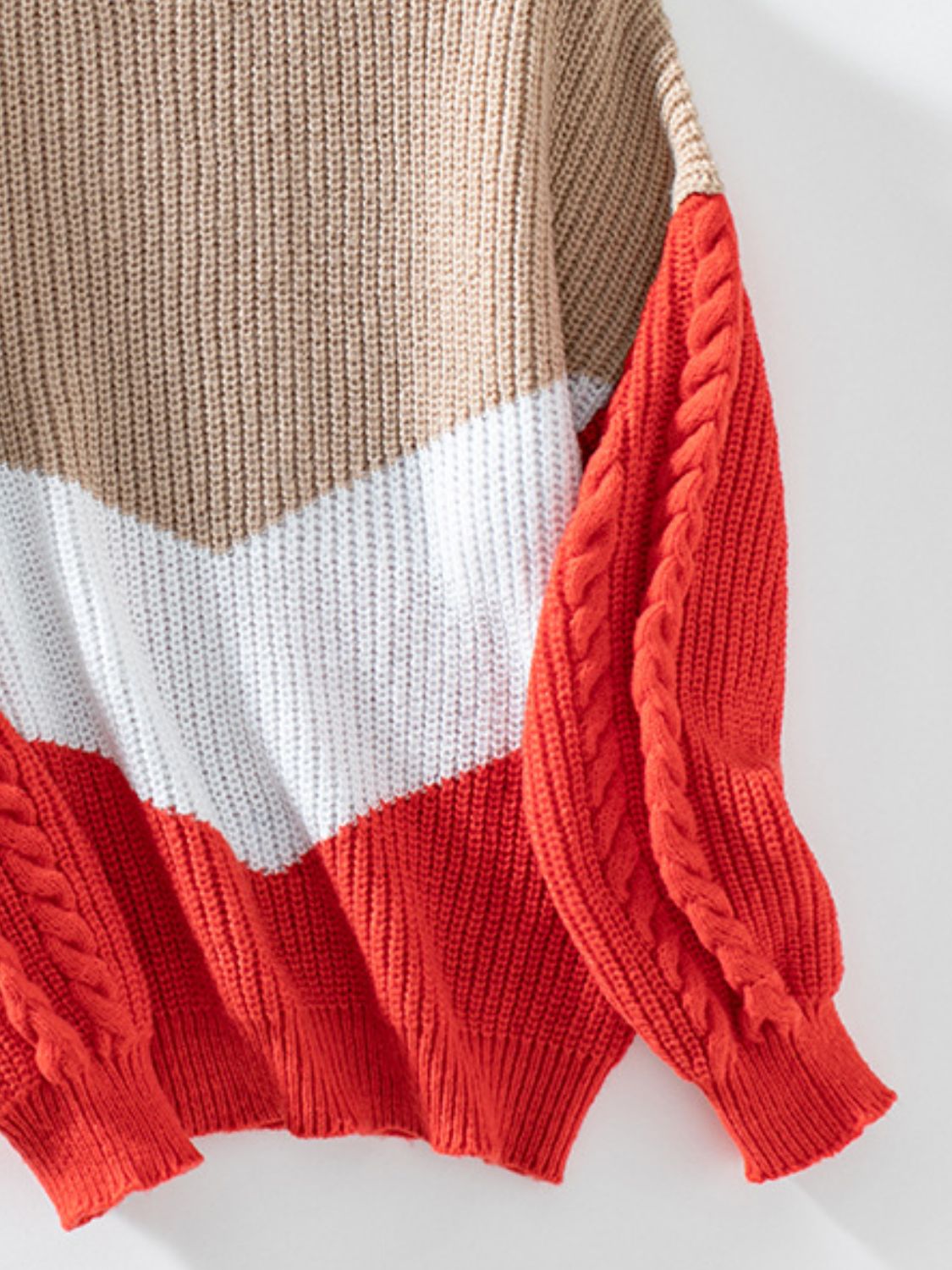 Livia - Pull à manches longues avec col rond et contraste pour femme