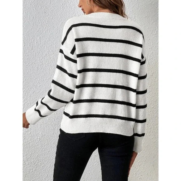 Élégant pull rayé à col en V