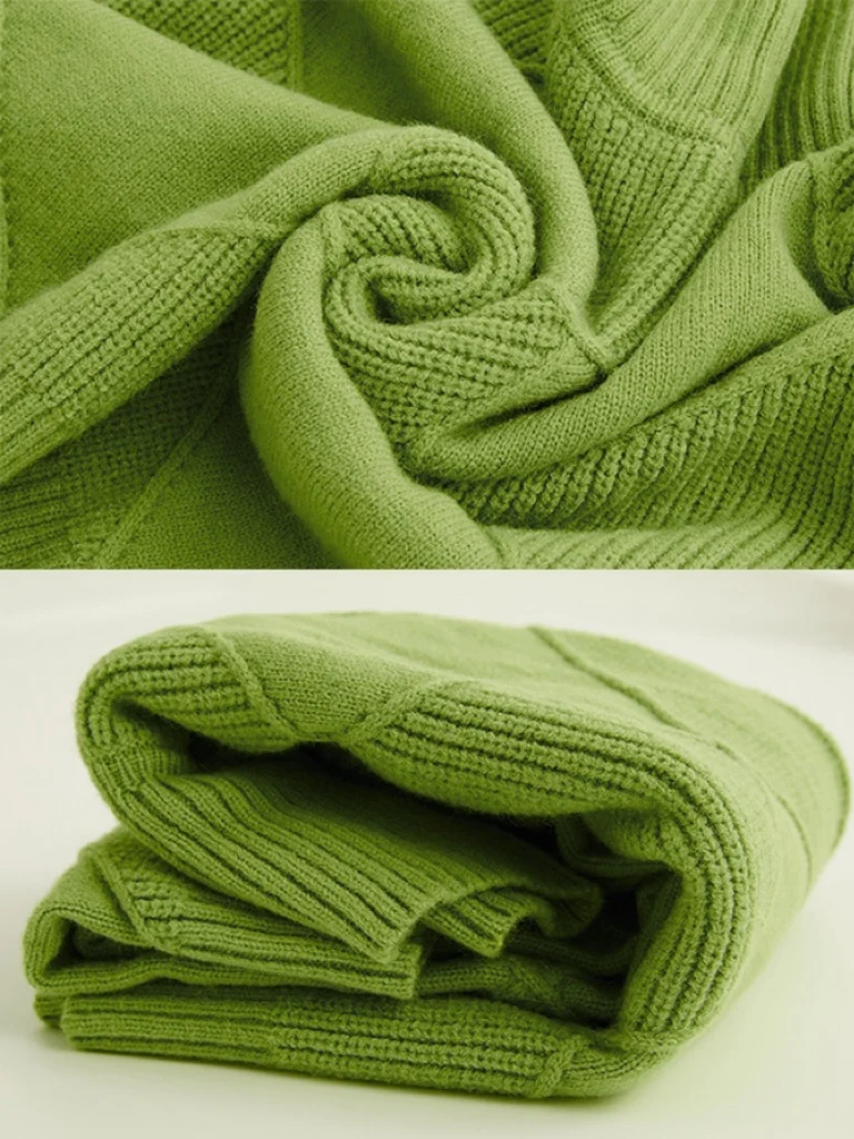 Pull d'hiver élégant avec un décolleté épais