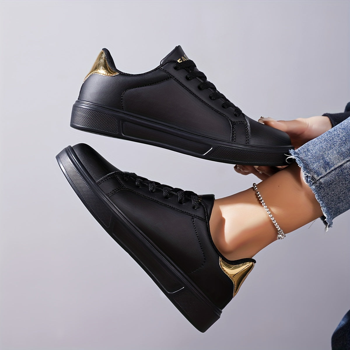 Charlotte - Baskets Plates