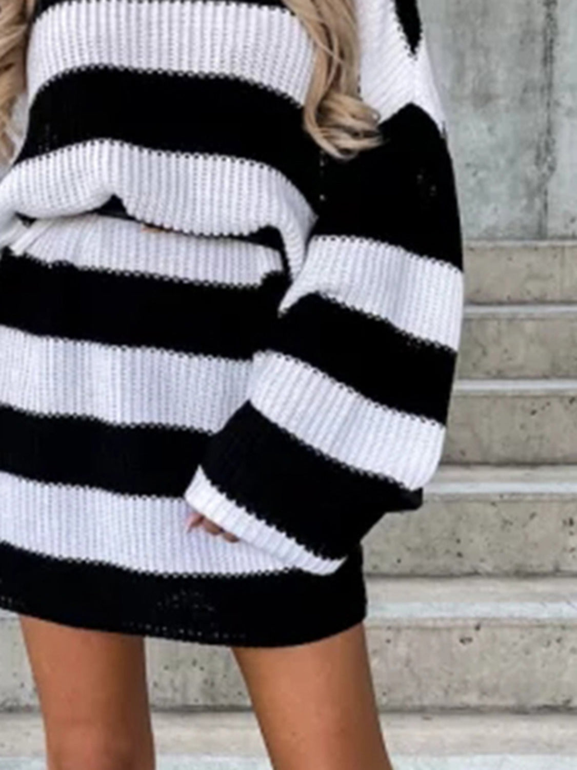 Lila - Robe pull à col roulé rayée pour femme
