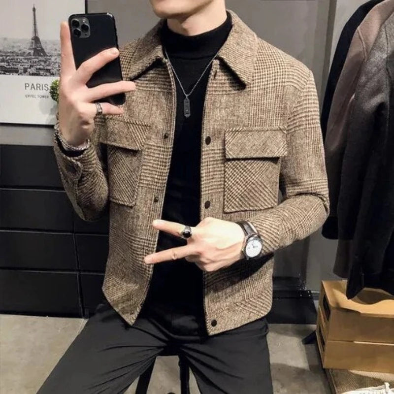 "Veste à Carreaux Classique pour Toutes les Saisons – Élégante et Polyvalente "