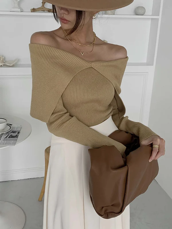 Pull stylé avec effet épaules nues