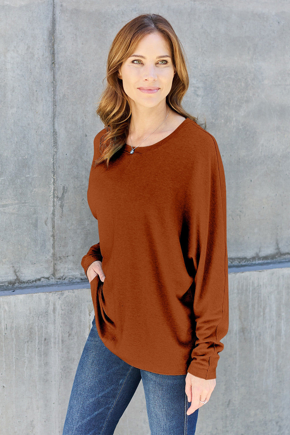 Riley - T-shirt à manches longues et col rond taille complète pour femme