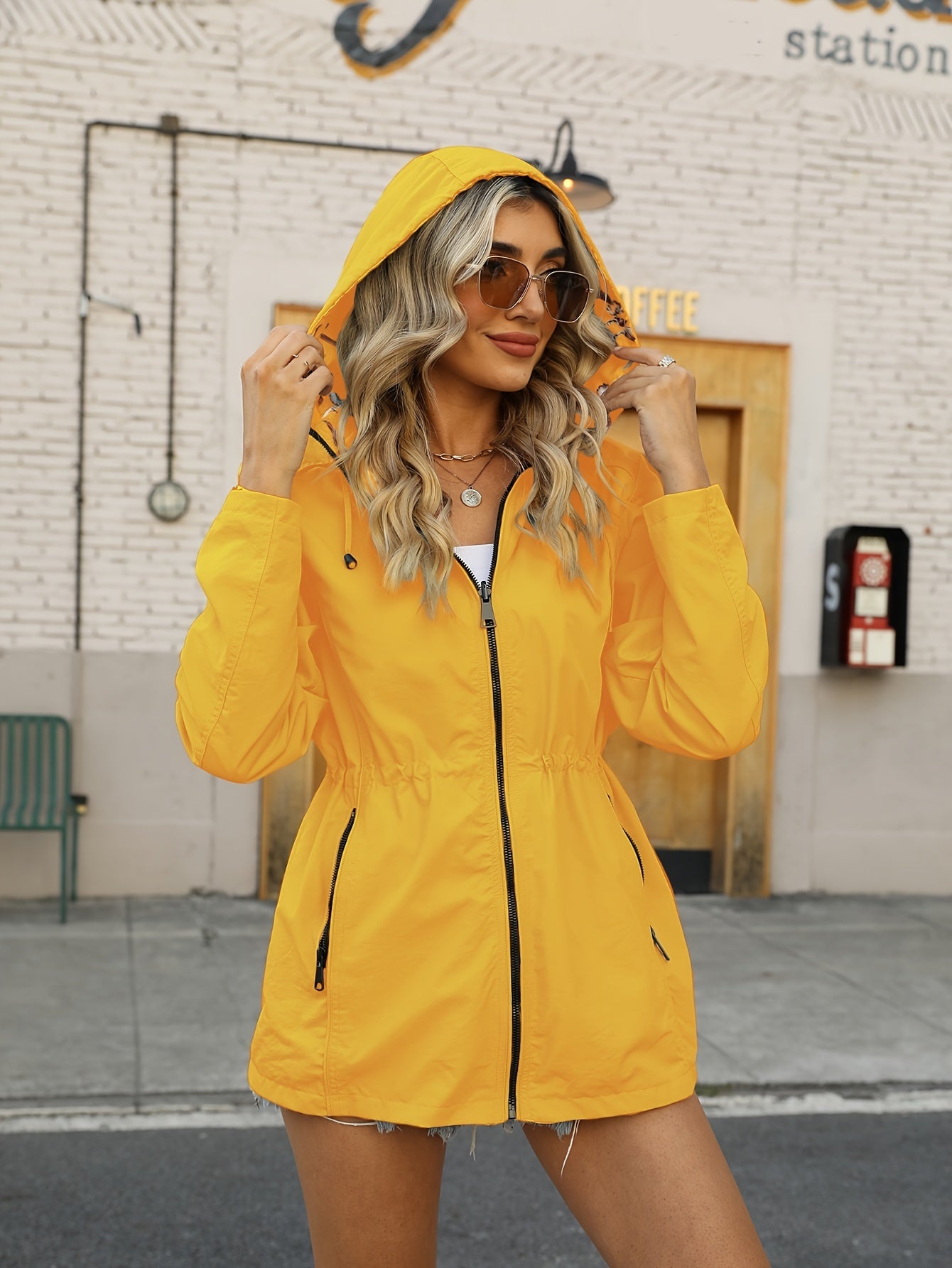 Veste à capuche imprimé floral - Tyronica