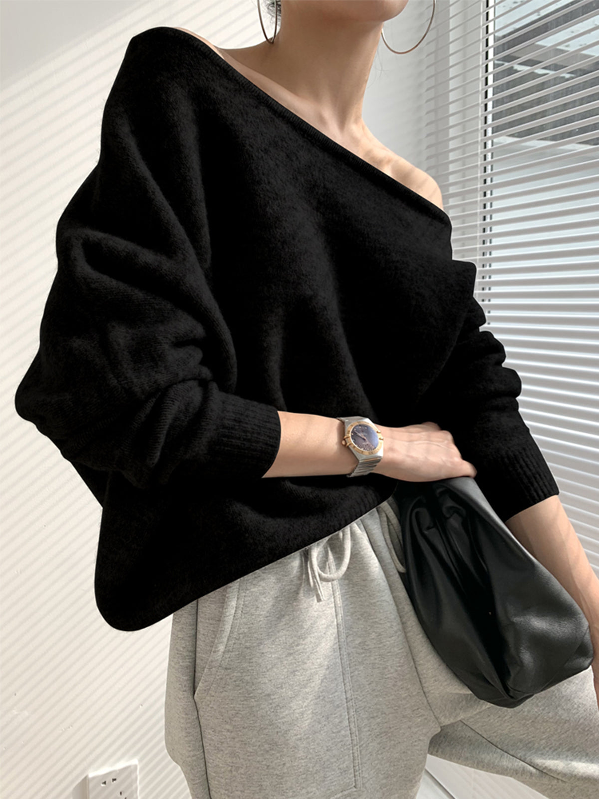 Pull Asymétrique à Épaule Dénudée - Tricot Élégant pour un Style Chic