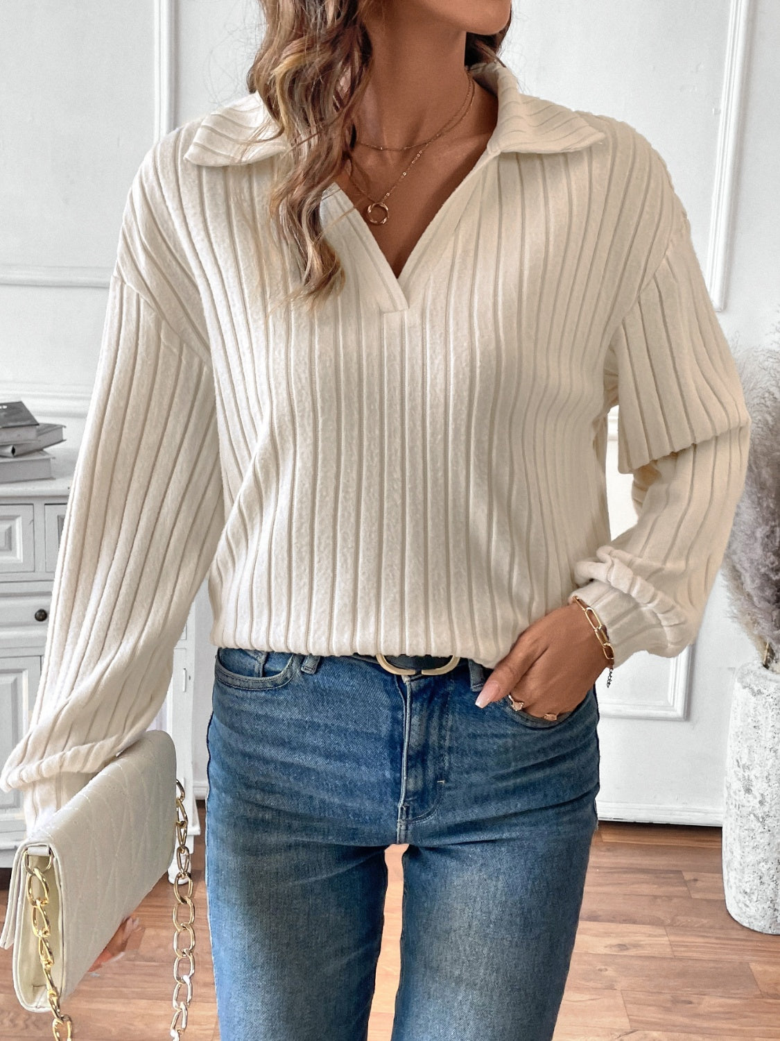 Ava - Kaki T-shirt côtelé à manches longues avec col Johnny pour femme