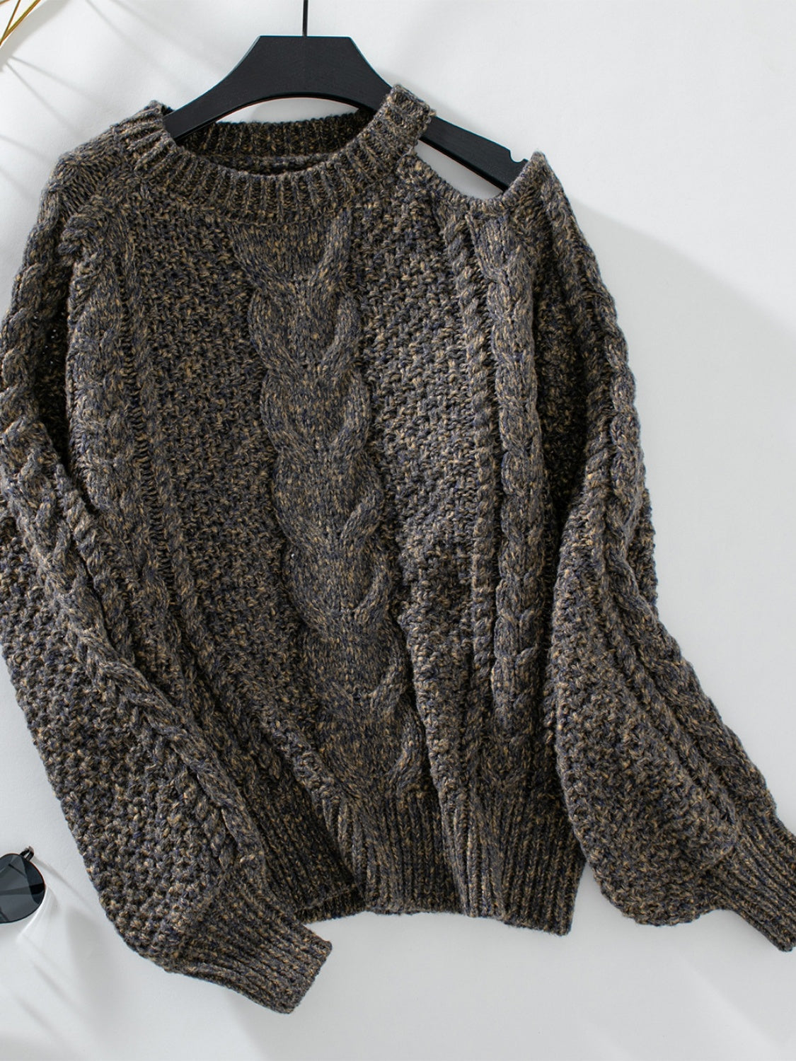 Elise - Pull en maille torsadée avec épaules dénudées et col rond pour femme