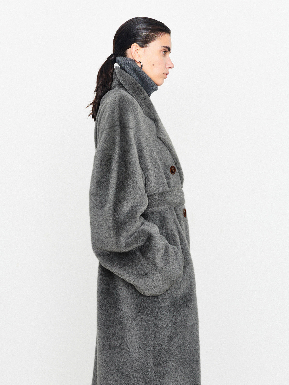 La Vie │ Manteau à col flou