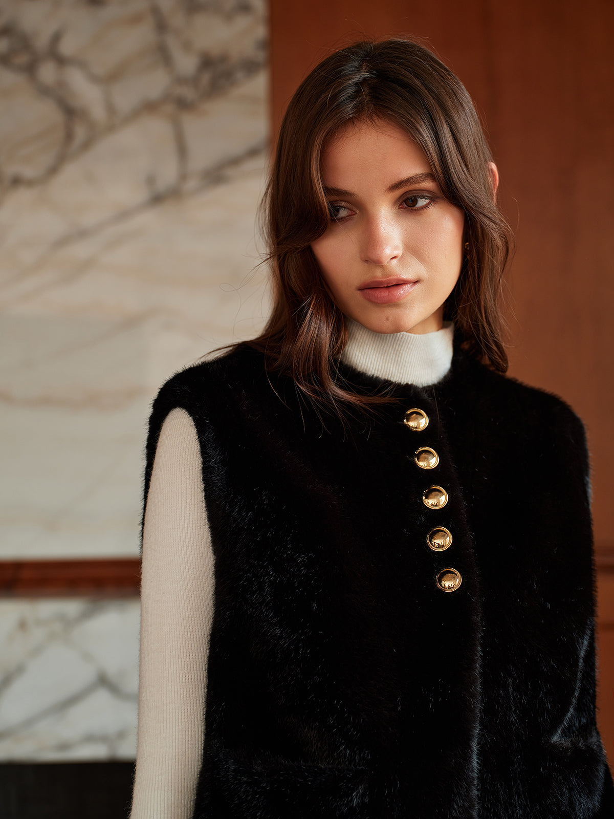 La Vie │ Gilet en fausse fourrure à col rond