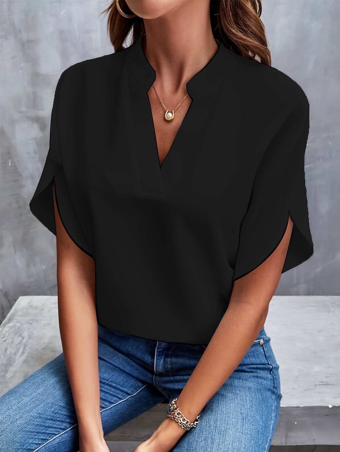 Nara - Top Élégant à Col V avec Manches Stylées pour Femmes