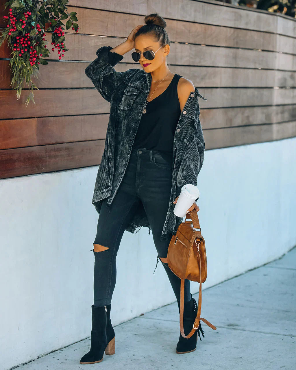Veste élégante avec détails vieillis et poches confortables en gris
