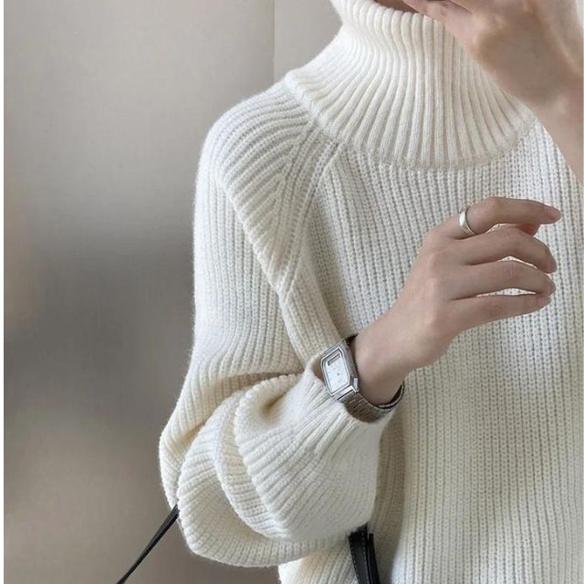 Catyla - Pull en maille côtelée avec ourlet asymétrique