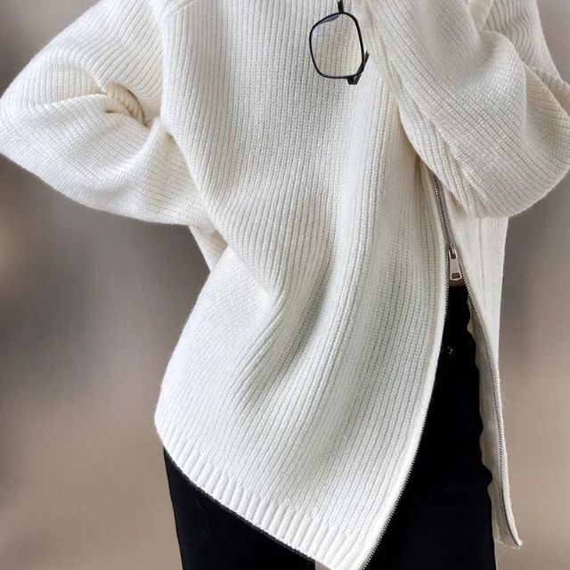 Catyla - Pull en maille côtelée avec ourlet asymétrique