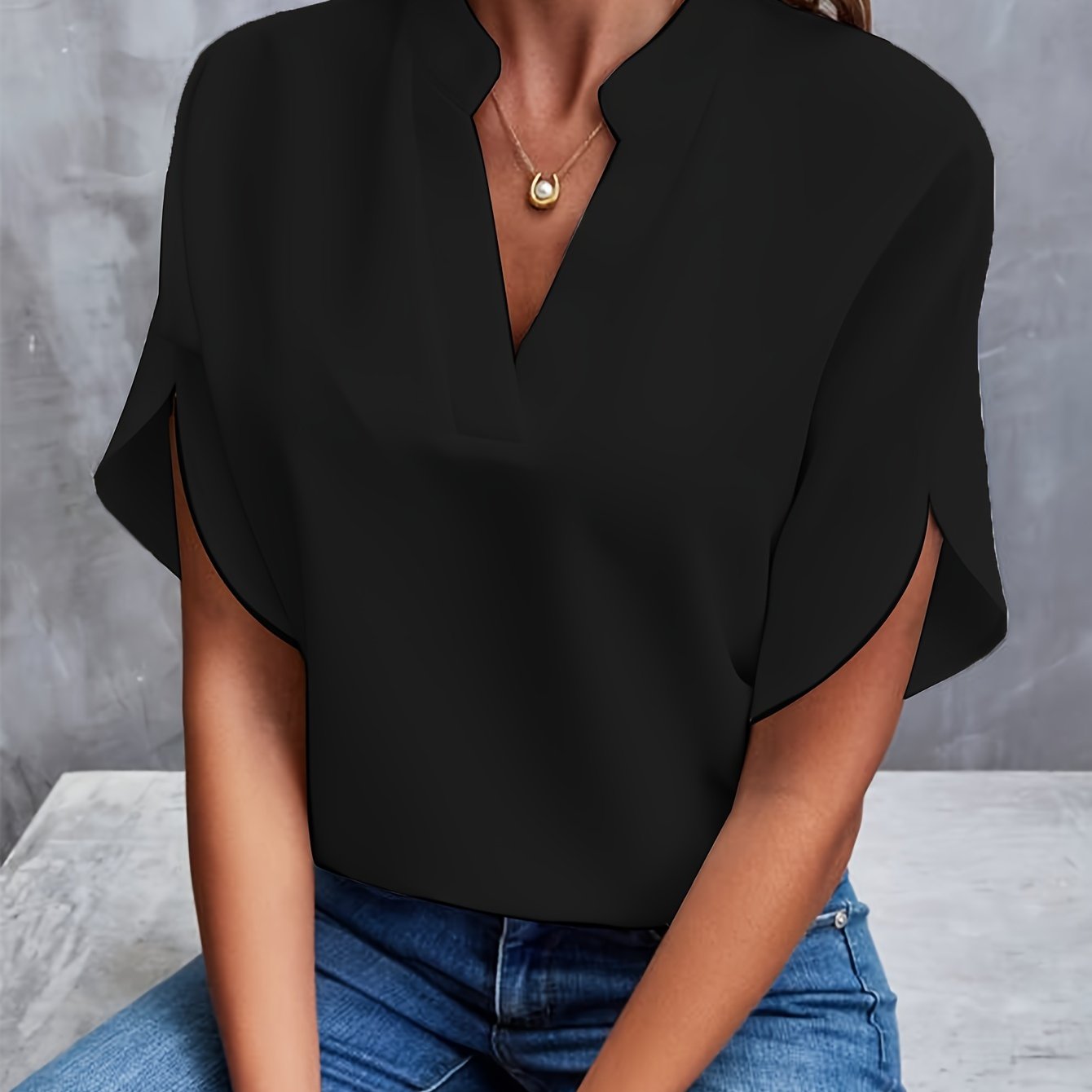 Nara - Top Élégant à Col V avec Manches Stylées pour Femmes